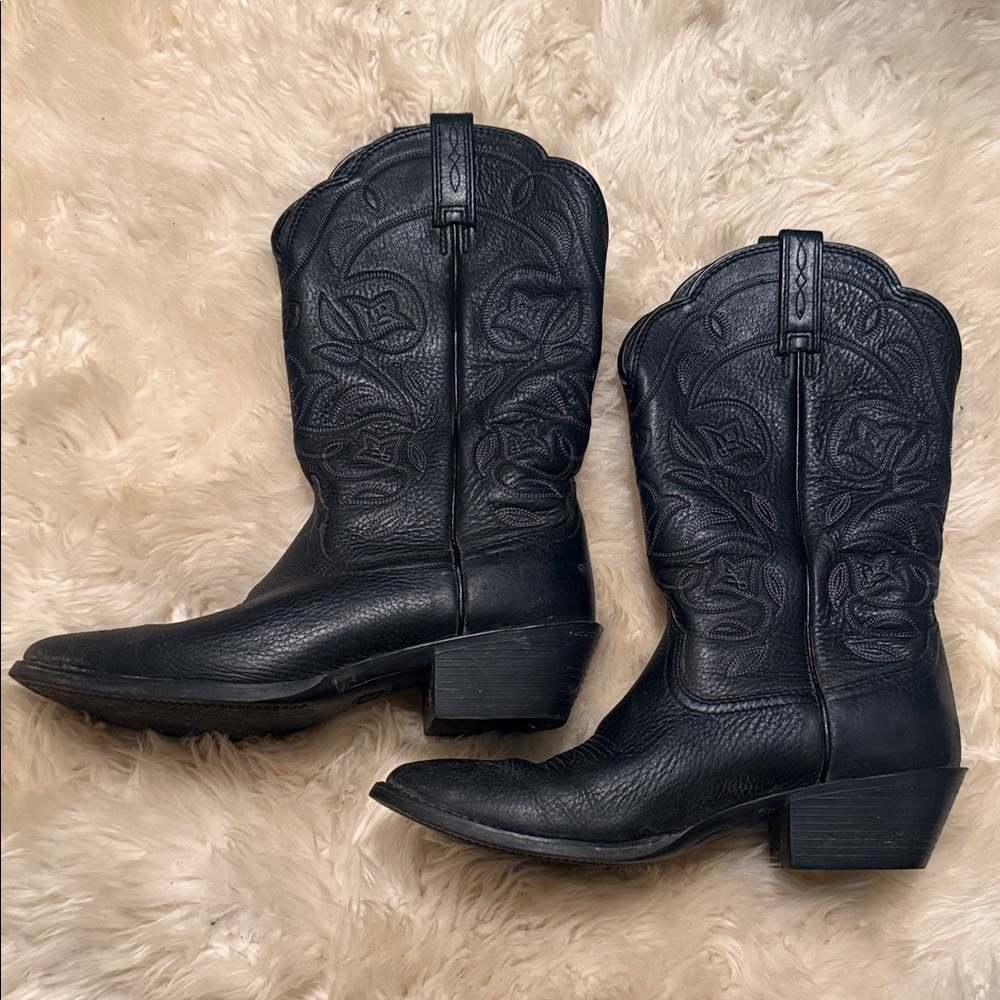 Ariat Heritage Round Toe Western Boot